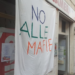 Imperia: striscione 'No alle mafie' davanti alla Cgil a più di 30 anni dalla strage di via D'Amelio