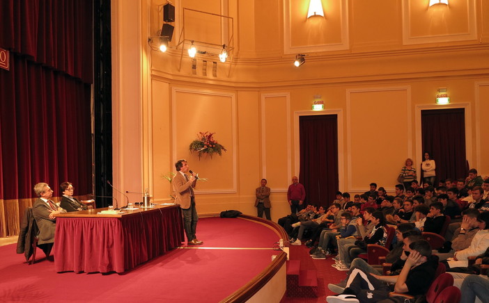 Sanremo: questa sera al Teatro del Casinò, presentazione del progetto Media Education