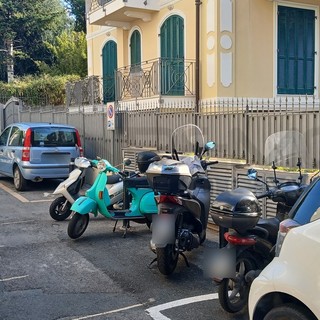 Bordighera: da un condominio lanciato l'allarme “Moto e scooter fuori controllo in via Pelloux&quot;