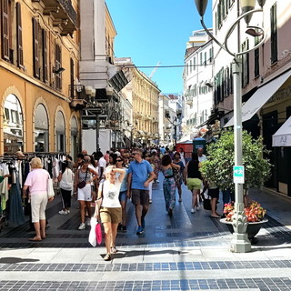 Sanremo: sabato 10 e domenica 11 agosto torna l'appuntamento con i “Saldi di Gioia”