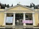 Ventimiglia: divieto ai migranti e guardie all'ingresso, striscioni al cimitero contro il Sindaco Di Muro