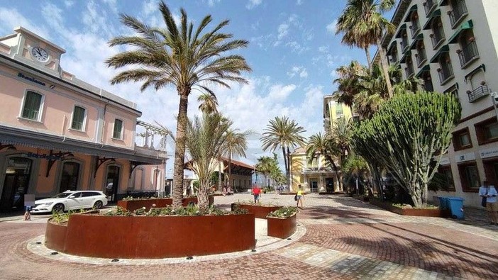 Bordighera, divieto di sosta in piazza Eroi della Libertà