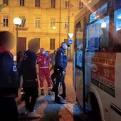 Sanremo: donna in pessime condizioni igieniche blocca un bus, Freddy Colt &quot;Fate intervenire i servizi sociali&quot;