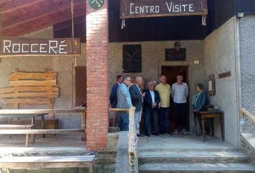Dal Piemonte: Sant'Anna di Roccabruna, un servizio navetta per scoprire i tesori del RocceRè (Video)