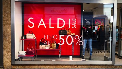 Sanremo: saldi in calo del 30/40% rispetto al 2019, Fontanelli &quot;Servono decisioni su on line, outlet e saldi in contemporanea alla Francia&quot;