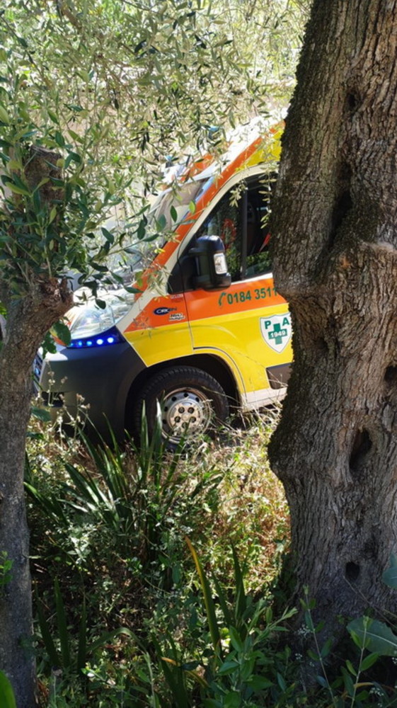 Ventimiglia: cade da una fascia a Latte, trasportato in elicottero al 'Santa Corona' in codice rosso (Foto)