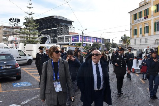 Festival di Sanremo 2024: ultima riunione del Tavolo per la sicurezza, ok della Commissione al palco in piazza