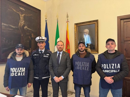Ventimiglia, polizia locale: entrano in servizio tre nuovi agenti