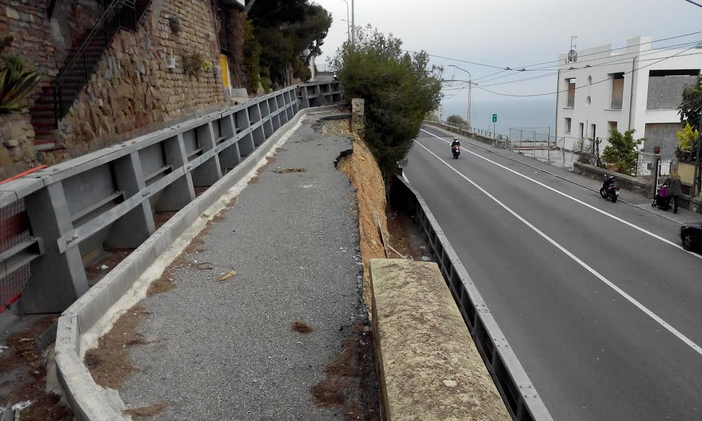 Sanremo: la richiesta di aiuto del comitato di strada Rotabile Capo Nero: “Quando piove temiamo il peggio” (Foto e intervista)