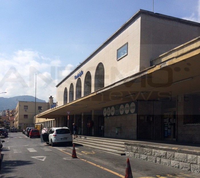 Ventimiglia: problemi per chi viaggia, sabato un presidio dei 'No Boarders' alla stazione ferroviaria