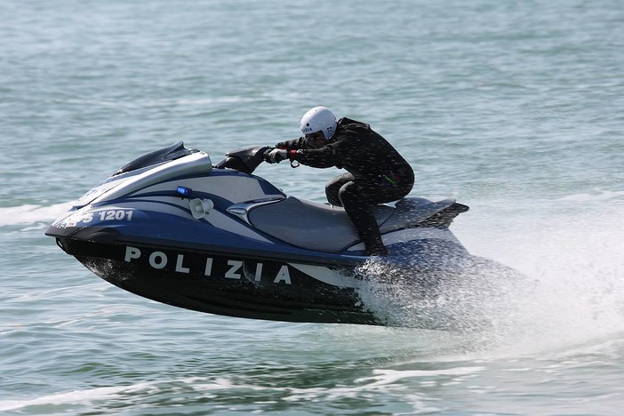 Imperia: weekend di controlli in mare e in città, intensificata l’attività delle ‘pantere’ e della ‘Volante del mare’