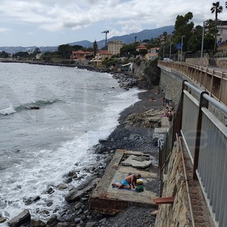 Sanremo: interventi sulla rete fognaria, il Sindaco emana il divieto di balneazione in zona Tre Ponti