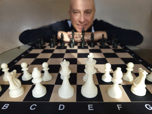 Dall'istruttore sanremese Ferdinando Mongelli un sito internet per imparare a giocare a scacchi