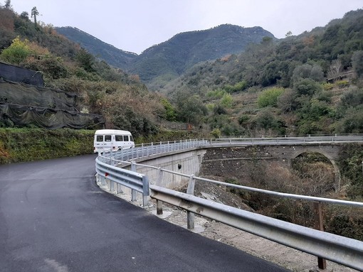 Rocchetta Nervina: ripristinato il collegamento con Dolceacqua, riaperta la strada provinciale chiusa per una frana