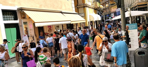 Sanremo: 'Saldi di Gioia' con affluenza record ma vendite in calo rispetto agli anni scorsi (Foto)