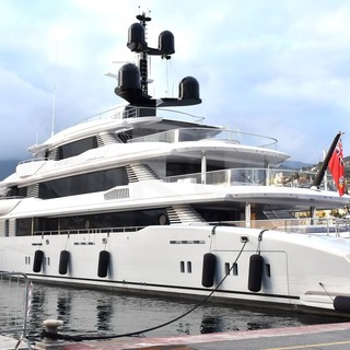 Sanremo: ha attraccato a Portosole il super yacht 'Roe', 74 metri di un magnate venezuelano (Foto)