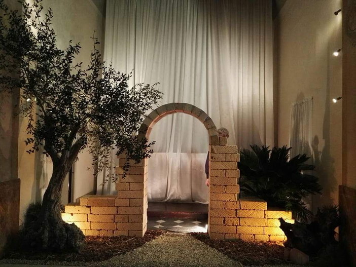 Imperia: allestito il sepolcro realizzato dagli Amici per il Presepe' di San Benedetto Revelli