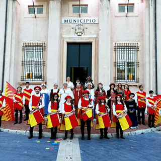 Il Sestiere Ciassa di Ventimiglia in trasferta a Loano per la “Festa delle Basüe”