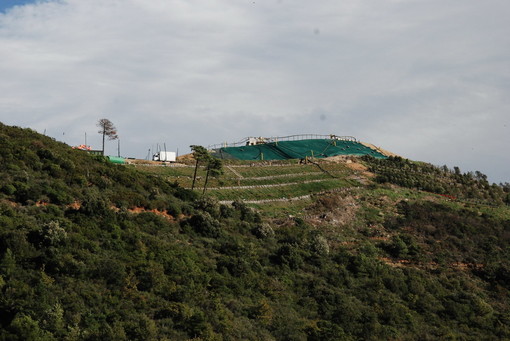 Consiglieri di Taggia e Marco Lupi &quot;E' possibile evitare di deturpare una intera collina al fine di riempirla di immondizia?&quot;