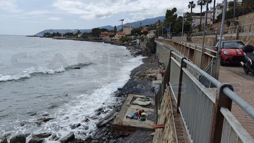 Sanremo: interventi sulla rete fognaria, il Sindaco emana il divieto di balneazione in zona Tre Ponti