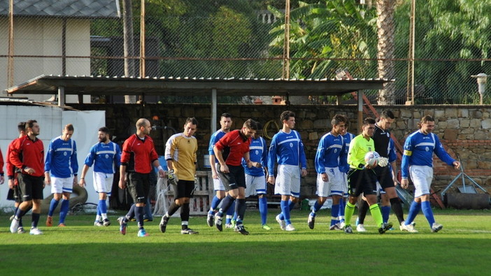 Calcio: netta sconfitta interna (0-3) della Sanremese contro l'Andora, le più belle foto di Franco Rebaudo