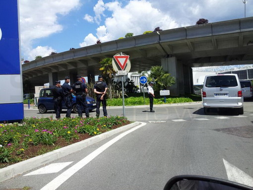 Nizza: sciopero dei controllori di volo in Francia, gravi disagi anche per molti passeggeri italiani