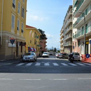 Sanremo: raccolta firme dei residenti di via Vesco per dire no all'apertura su via Gavagnin