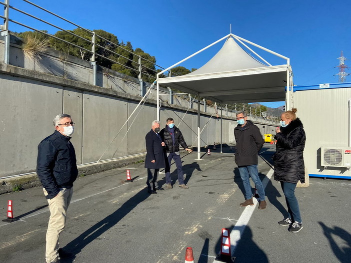 Ventimiglia: ultimo sopralluogo questa mattina, domani apre il 'drive through' all'Autoporto (Foto)