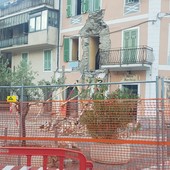 Esplosione a Soldano, palazzina a rischio crollo: cintata la 'zona rossa' (Foto)