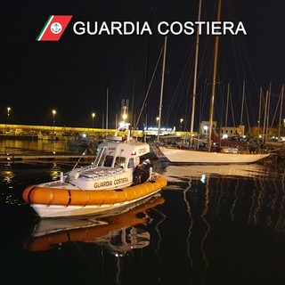 La Guardia Costiera in azione a porto vecchio