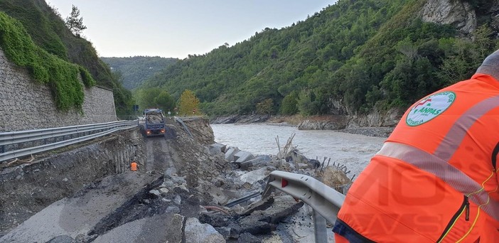 Airole: da ieri sera c'è il presidio medico, arrivata nel piccolo centro isolato la Croce Verde Intemelia (Foto)