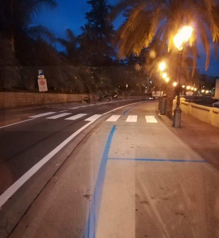 Sanremo: nuova segnaletica orizzontale in centro, attivati i parcheggi a pagamento in corso Trento Trieste (Foto)