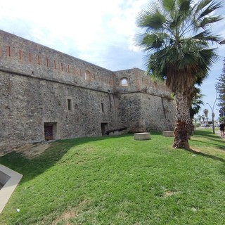 Mostra ‘Due Secoli di Moda Maschile' al Forte di Santa Tecla a Sanremo