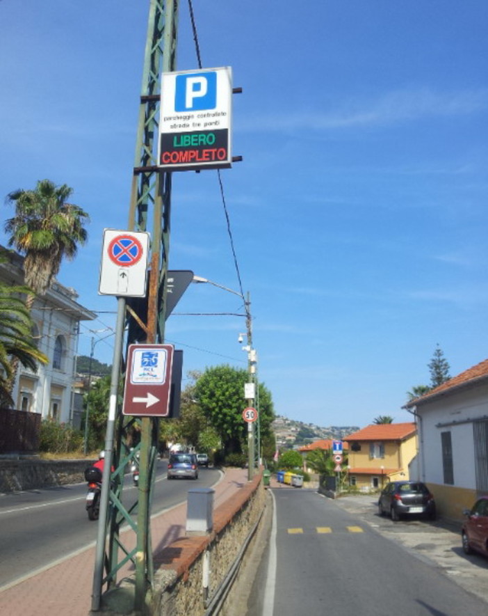 Sanremo: poco meno di 100.000 euro per il nuovo impianto di illuminazione pubblica di un tratto di Strada Tre Ponti da tempo richiesto dai residenti