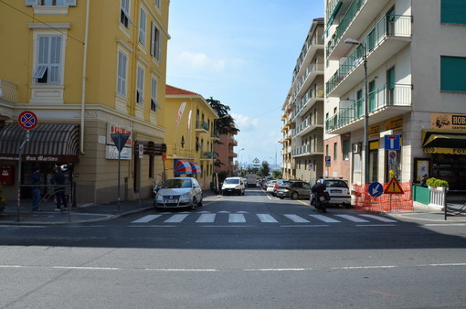 Sanremo: raccolta firme dei residenti di via Vesco per dire no all'apertura su via Gavagnin