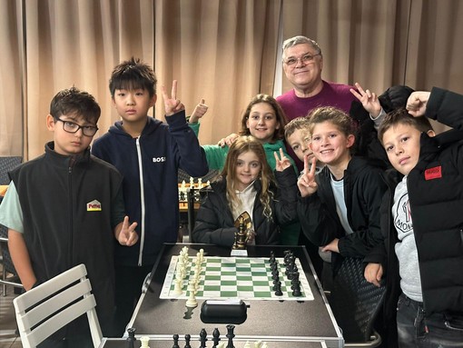 Torneo di scacchi, sfida tra i bambini di Camporosso e di Perinaldo (Foto)