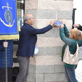 Sanremo: a Portosole una targa dei 'Consoli del Mare' per ricordare Achille Pennellatore (Foto e Video)