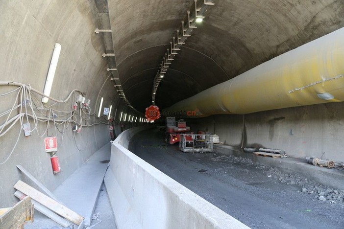 Riaperto il Tunnel di Tenda, bloccato per ore per un guasto