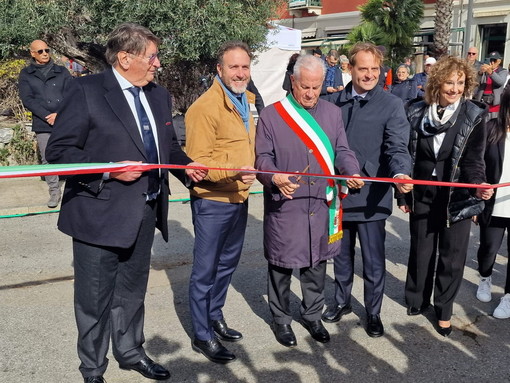 Imperia, Vice Presidente Alessandro Piana al taglio del nastro della 24esima edizione di Olioliva