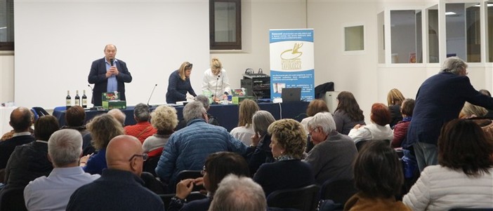 Sanremo: “Aspettando Villa Ormond in fiore” registra il successo strepitoso delle degustazioni di fiori eduli (Foto)