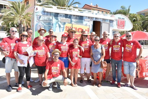 'Mettiamo il turismo SottoSopra': la Cgil &quot;In provincia come in Italia solo il 40% dei dipendenti in regola&quot; (Foto e Video)