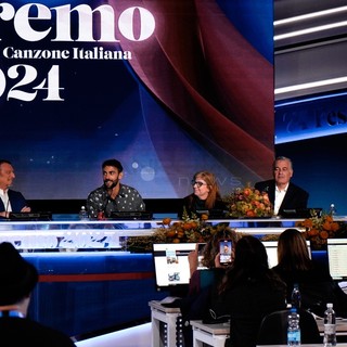 Sara Tonegutti e Giuseppe Faraldi in sala stampa all'Ariston (foto Duilio Rizzo)