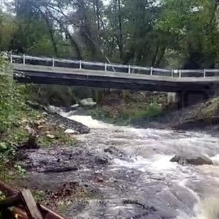 Maltempo: ecco la forza del torrente Argentina questa mattina a Molini di Triora (Gavano)