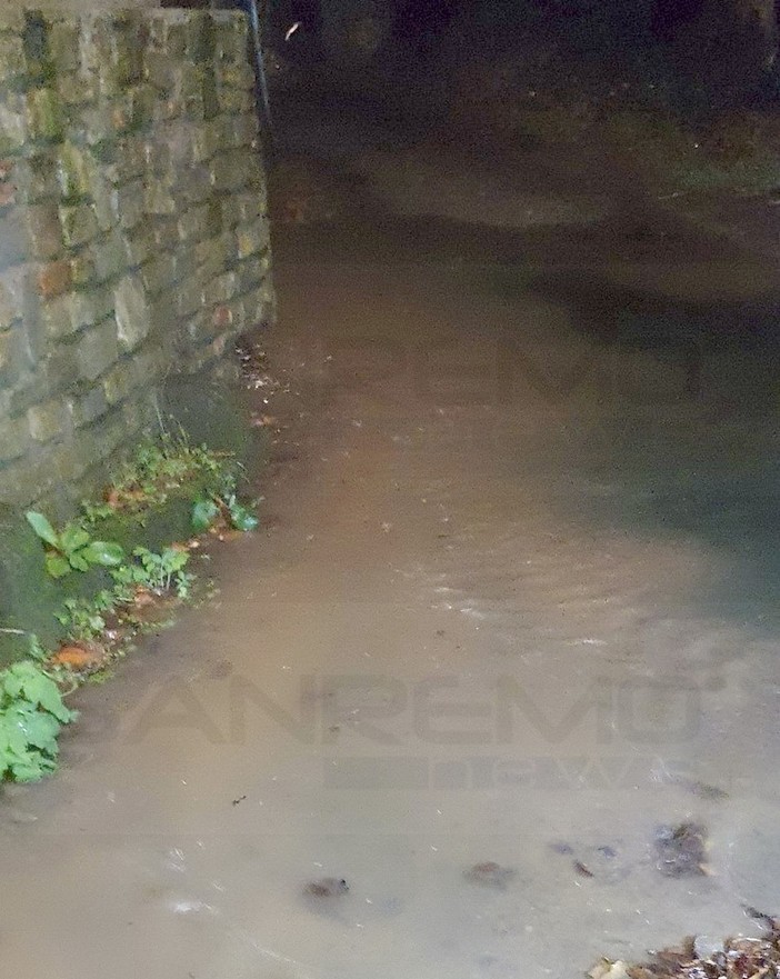 Sanremo: torrente San Romolo sempre pericoloso a Borello, quando i lavori per gli argini? (Foto)