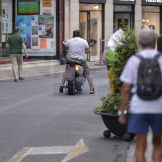 Sanremo: non gradito da una lettrice il ritorno di 'Maradona' &quot;Deve essere espulso dal Territorio Nazionale!&quot;