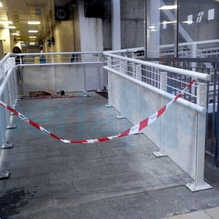 Imperia: nuovi problemi per i fruitori della stazione ferroviaria, chiuso il passaggio per attraversare l'argine