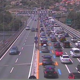 Traffico bloccato alla barriera di Ventimiglia