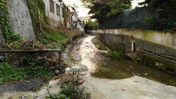 Sanremo: acqua inquinata e fognature danneggiate, dopo i lavori sul rio Foce scongiurati i divieti di balneazione