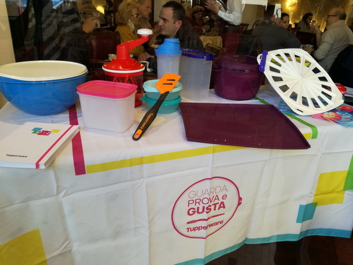 Imperia: oggi alla pasticceria Piccardo l'azienda Tupperware direttamente dagli Stati Uniti