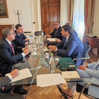 Tagli al PNRR, Toti incontra Ministro Fitto: &quot;La ciclovia da Ventimiglia a Roma verrà completata&quot;